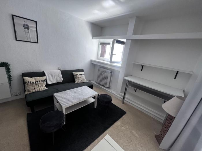 T1 en face de la Timone