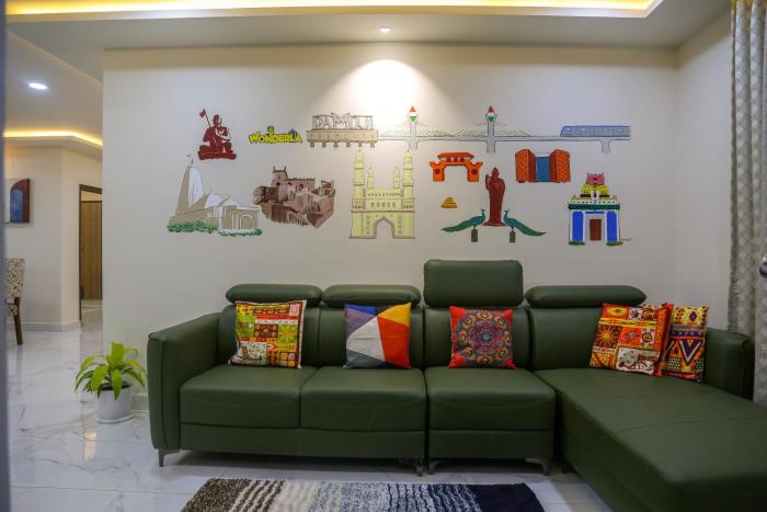 Delightful 3 Bed holiday home with AC Near US Embassy, Gachibowli