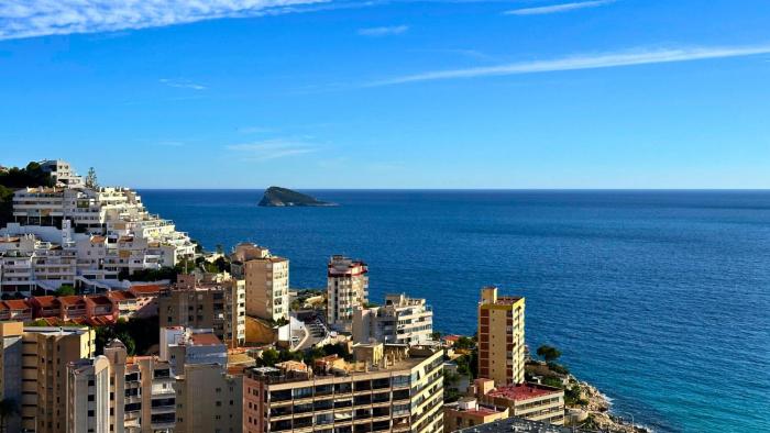 Ático Cala de Benidorm Vista al mar Piscina y Parking