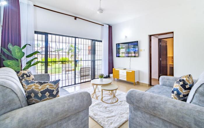 Luxury 3 bedroom beach front apartment