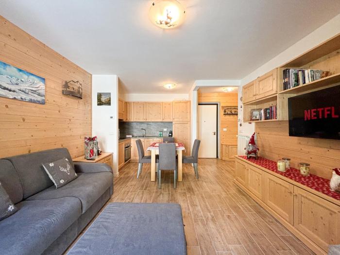 Aprica , Lusso a 300m dalle Piste da Sci, Garage Privato e Deposito Sci Gratuito