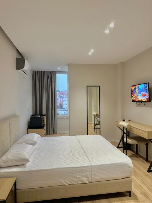 Blloku Area Studio Apartment