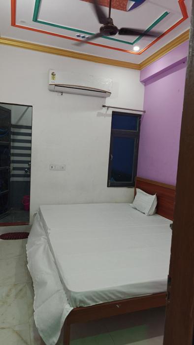 Shri Krishnam Guest House Near Khatu Mandir