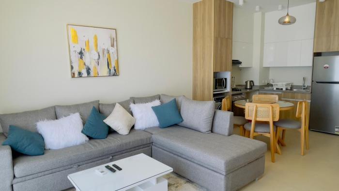 Ollystays Shedwan 1BR Pool & lagoon access