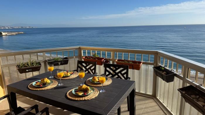 Tu Ventana al Mar Vistas Únicas, Diseño y Relax