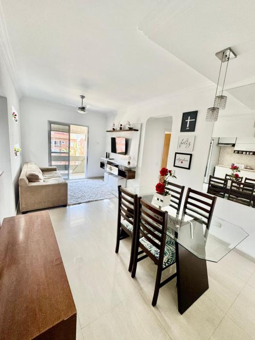 Excelente apartamento bem localizado a 450 metros da praia