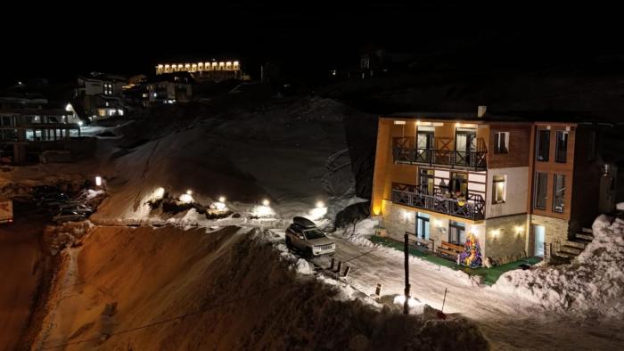 Mountain Dream House