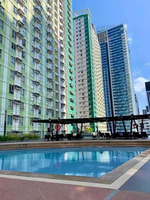 Studio Unit Avida Towers Riala by VillaHermia Condotel