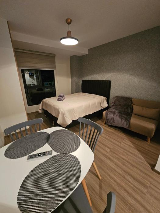 Monoambiente con vista al prado Cochabambino