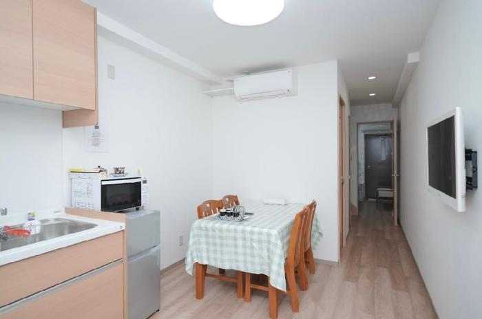 天下茶屋駅1分シャワートイレ各階付き関西空港直通wifiあり