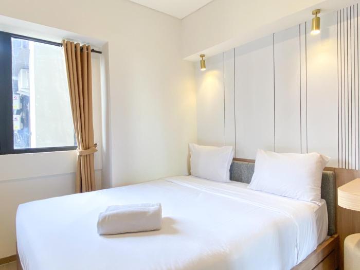 Cozy Living and Comfort 3BR Meikarta Apartment By Travelio