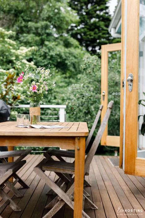 Tranquil Blue Cottage Close to Eco Point