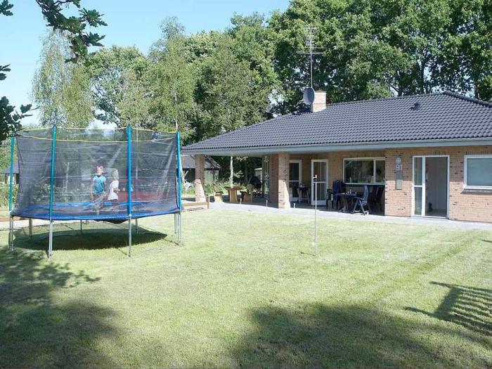 Nice Home In Hadsund W