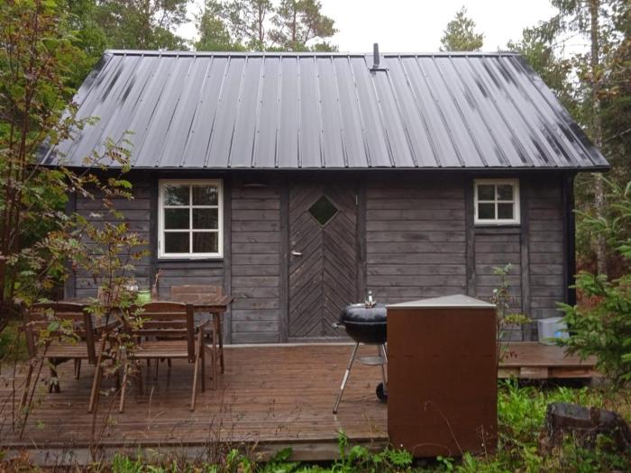 Amazing Home In Lärbro With 1 Bedrooms