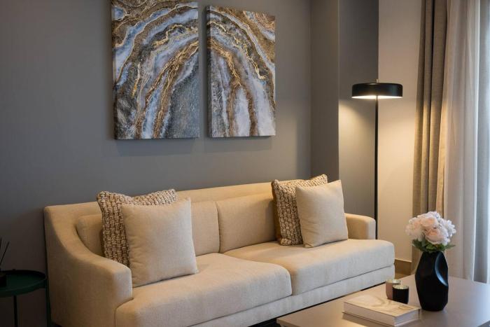 Elegance at 1702 Oceans