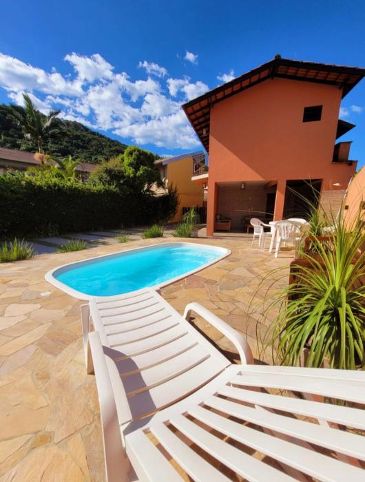 Partiu Praia SC piscinas privativas, ar condicionado, internet, próximo ao mar e centrinho três minutos a pé