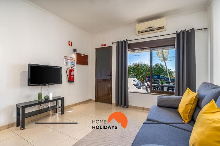 #253 Fernando Pessoa 28 by Home Holidays