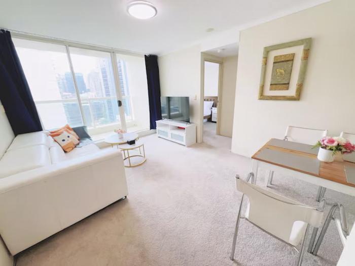 Darling Harbor Oasis