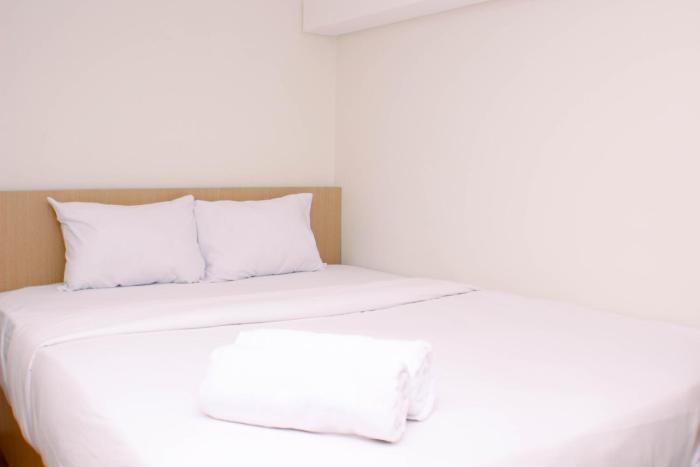 Comfort and Modern Look Studio Loft at Apple 1 Condovilla Apartment By Travelio