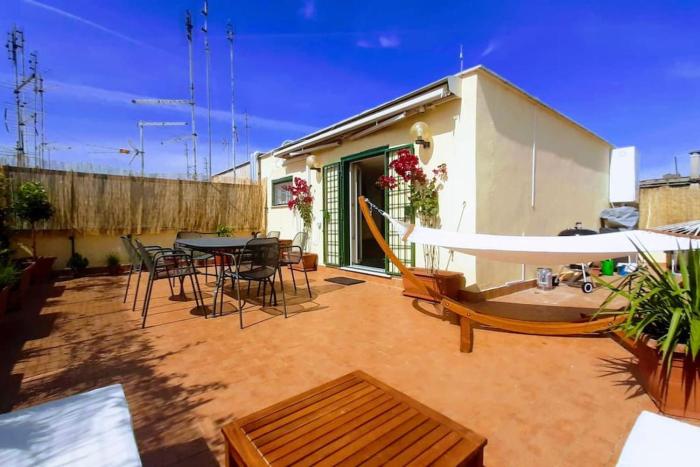 Amazing studio with terrace