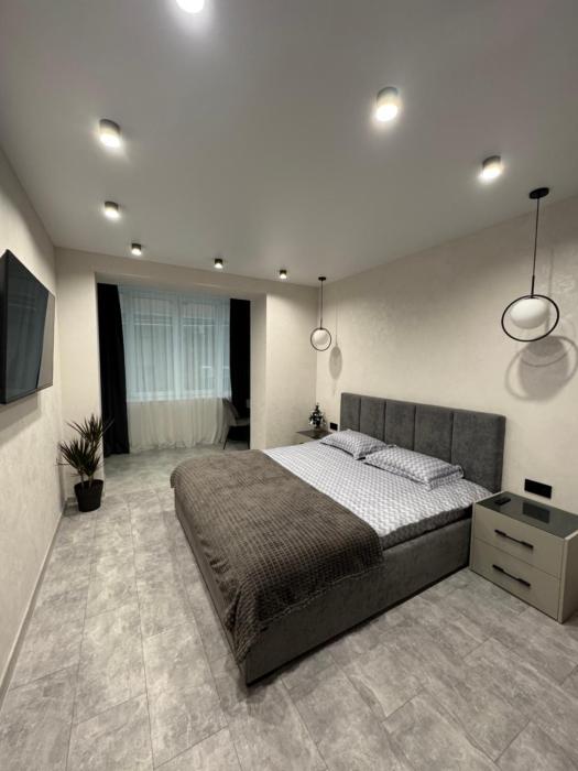 Апартаменти Зарічанська вулиця Netflix