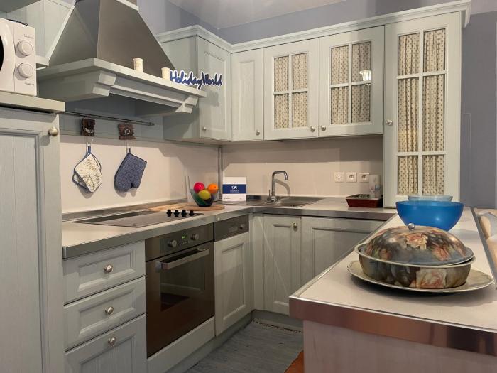 Roquebrune sur la Mer by Holiday World