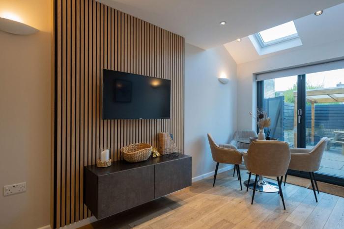 Beautiful 2 Bedroom Home