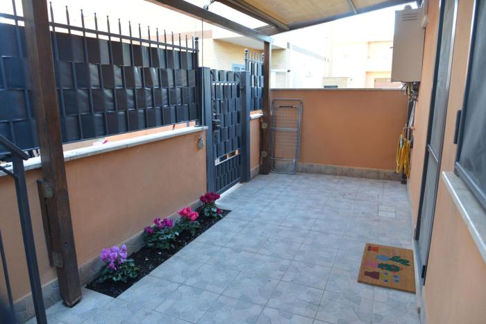 Entire Private Apartment FCO, Beach 5 Min, ROME 30 Min!