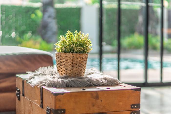 R3市区近海热带园林风格800m到海边的大泳池别墅