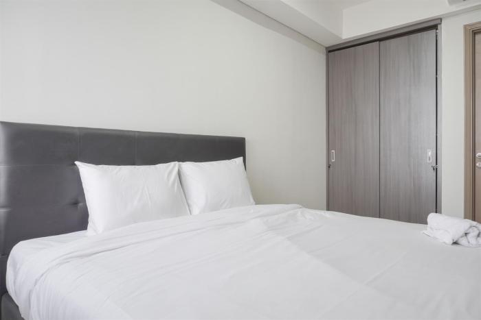 Comfort 2BR at Gold Coast Apartment By Travelio