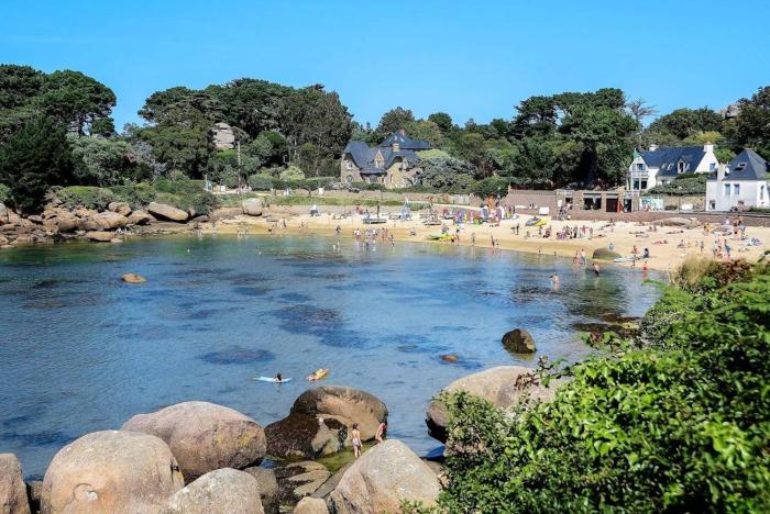 Appartement avec terrasse à 100m plage St-Guirec à PLOUMANACH - Réf 896