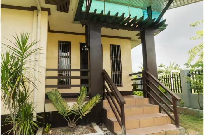 General Luna Villa with kitchen, wifi and parking