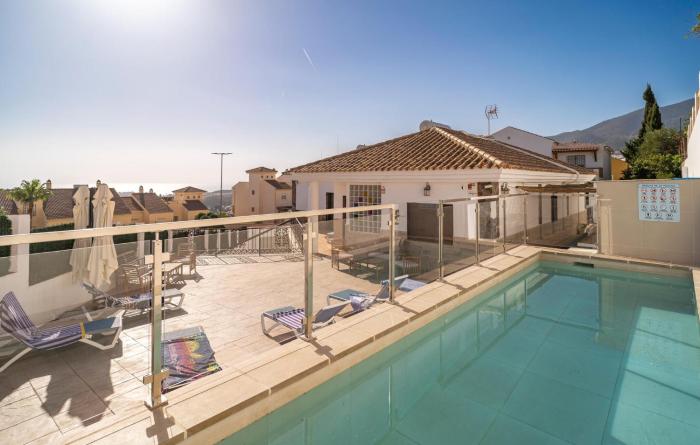 Stunning Home In Benalmadena With Wifi