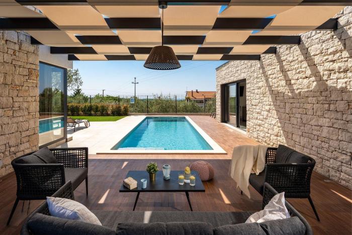 Absolute Traumvilla mit Pool, Sauna, Whirlpool, 6 Bikes, Tischtennis, Outdoor-Kueche, Grillkamin