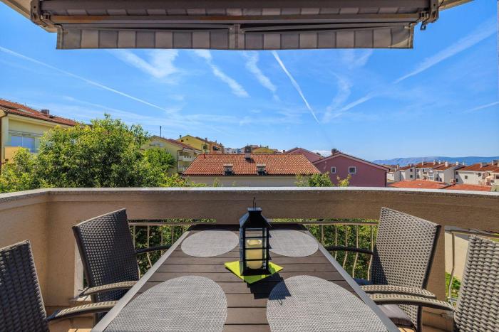 Helles Apartment in Neubausiedlung nur 500 Meter zum Strand mit Meerblick, Waschmaschine