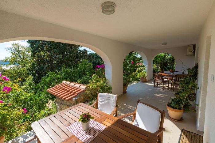 Traumhaftes Apartment mit eigenem Weinkeller, Hydromassagedusche, Meerblick - nur 480 Meter zum Strand