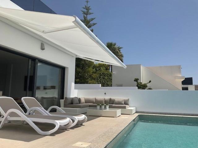 VILLA Beau luxe villa met privé zwembad La Marina 6 pers