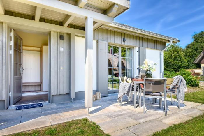 Ferienhaus Vilmblick 34 Feriendorf Klein Stresow Rügen by ruyastay