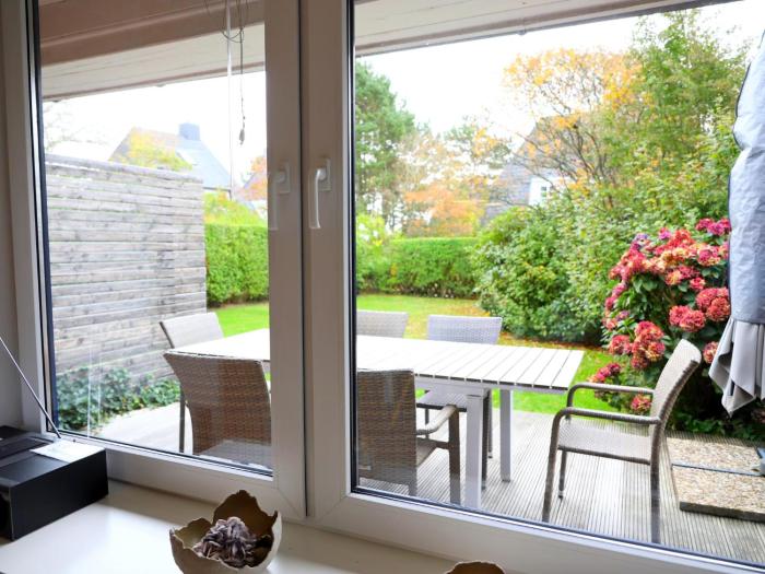 Geschmackvoll eingerichtete Erdgeschosswohnung für 4 Personen lädt zum Entspannen ein.