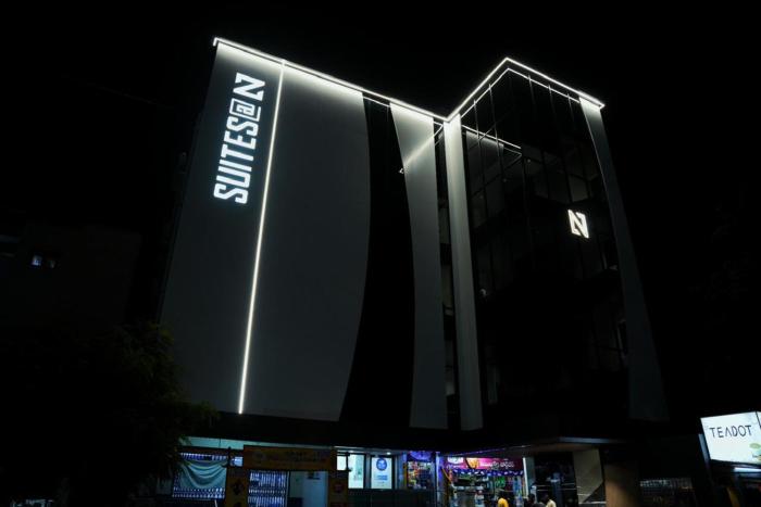 SuitesatN