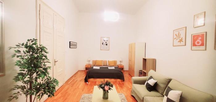 Deluxe and Cozy in the center