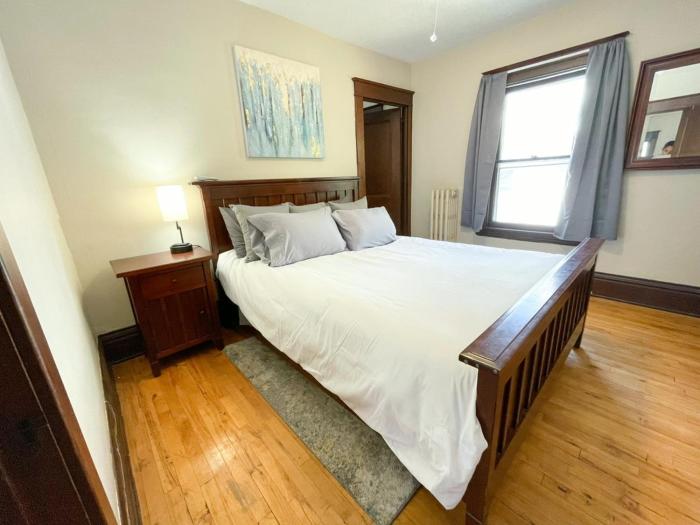 Upper Level Historic Duplex