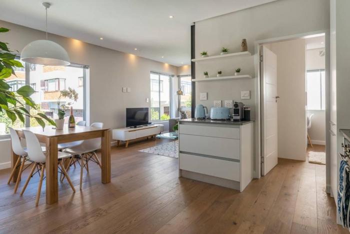 Exquisite Lions Head Views in Bantry Bay