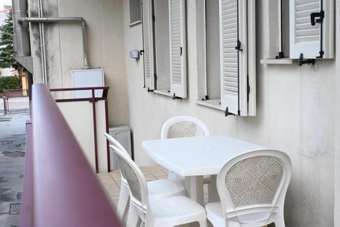 SE128 - Senigallia, bilocale a 100 mt dal mare, con posto auto