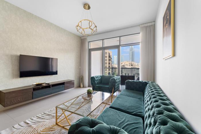 2BR plus Maid Bellevue Tower 1, Burj Khalifa View