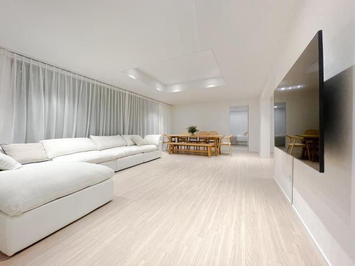 High End Hongdae House