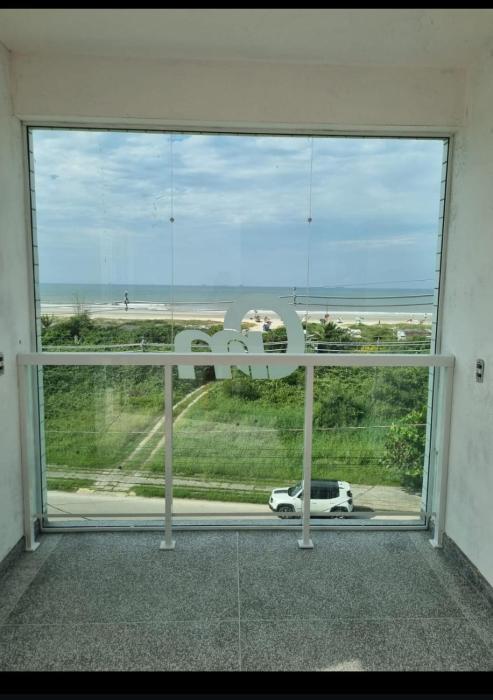Apartamento frente pro mar