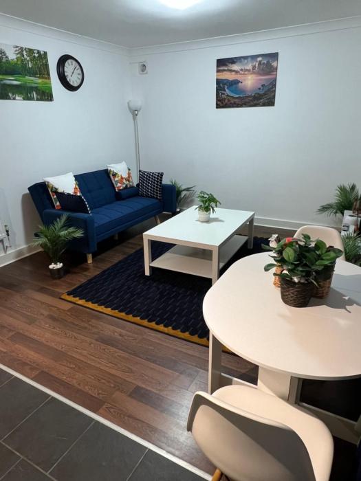 Ultra Modern Apt free parking