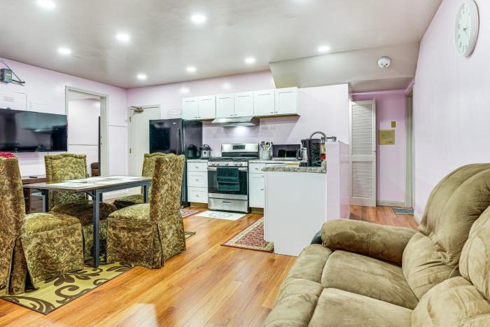 Lake Chabot Getaway about 3 Mi to Water!