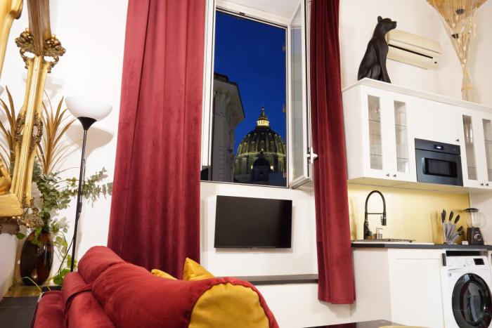 THE GRAND VIEW Lux Vatican Suite